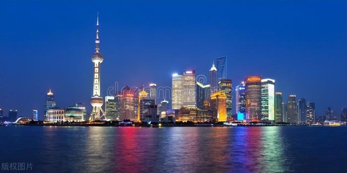 「旅游」来上海游玩，你想知道怎么玩 去哪玩吗？